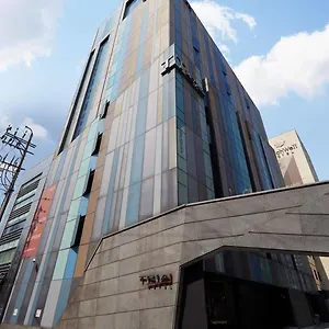 Tria Business&boutique Hotel